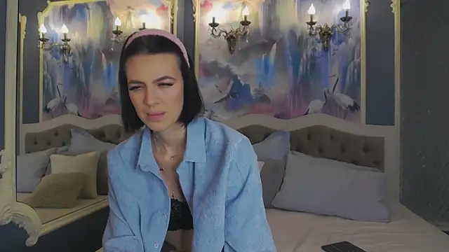 EmmaStarkk online show from October 2, 2025, 5:00 am