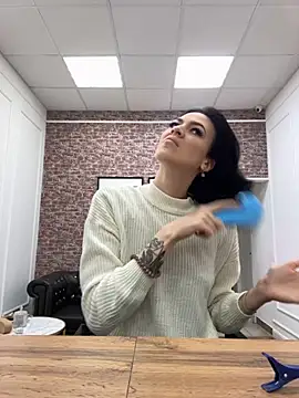 EmmaStarkk online show from September 18, 2025, 4:15 am