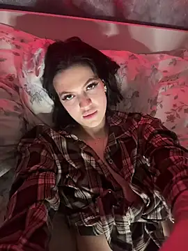 EmmaStarkk online show from September 23, 2025, 5:53 pm