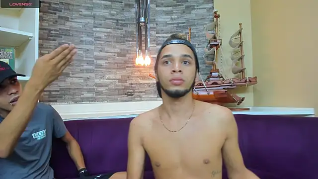 Snapshot of Juicy_Creww chatting on October 5, 2025, 10:17 am Juicy Creww online show from October 5, 2025, 10:17 am