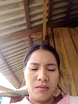 huexixi online show from September 18, 2025, 4:26 am