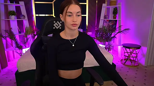 CherryyLulu online show from September 30, 2025, 7:14 am