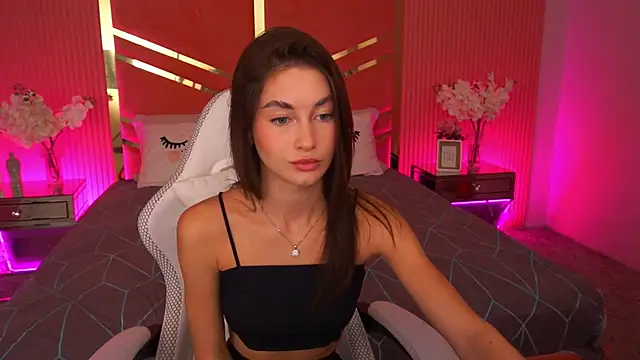 CherryyLulu online show from October 3, 2025, 2:18 pm