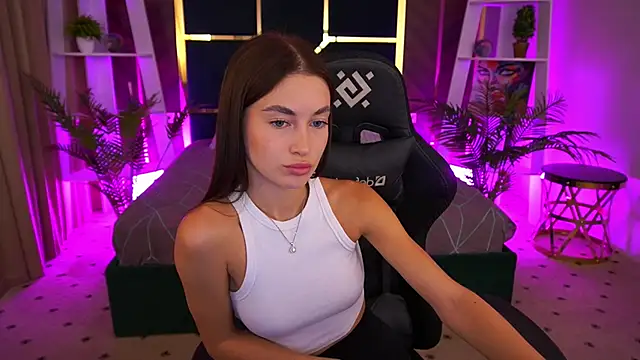 CherryyLulu online show from September 25, 2025, 7:03 am