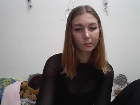 Snapshot of Lysorah chatting on November 3, 2025, 5:49 pm Lysorah online show from November 3, 2025, 5:49 pm