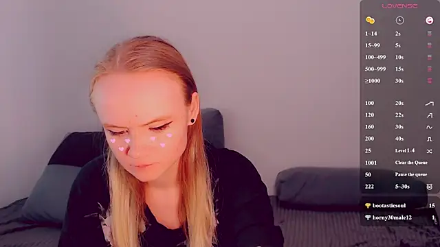 AliceNya cute online show from April 26, 2026, 5:05 am