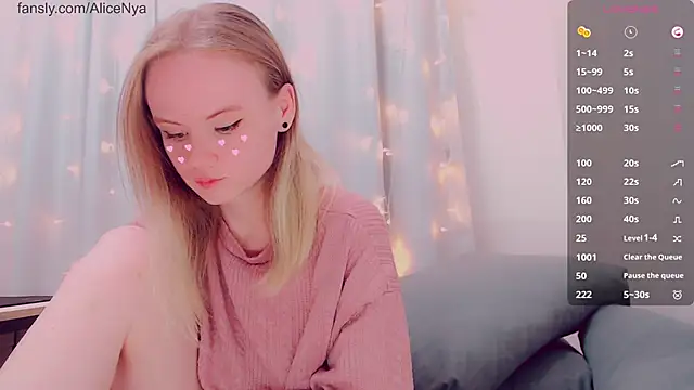 AliceNya cute online show from February 11, 2026, 4:56 am