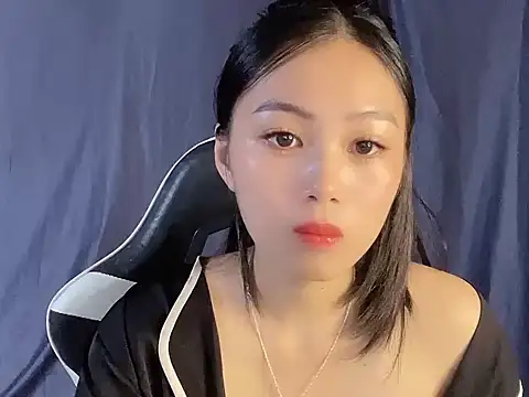 Lyly4757 online show from September 21, 2025, 7:19 pm