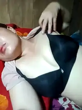 emilyzz online show from June 4, 2026, 5:12 am