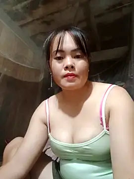 Snapshot of emilyzz chatting on October 22, 2025, 12:54 am emilyzz online show from October 22, 2025, 12:54 am