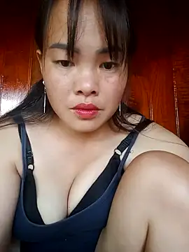 Snapshot of emilyzz chatting on September 15, 2025, 9:21 am emilyzz online show from September 15, 2025, 9:21 am