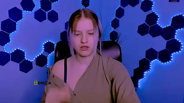 kaela spell  online show from March 25, 2026, 9:52 am