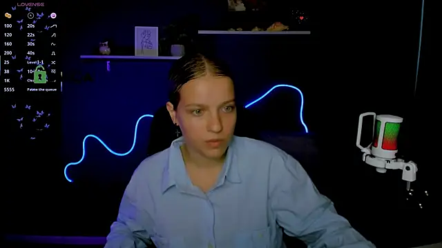 kaela spell  online show from October 10, 2025, 1:23 pm