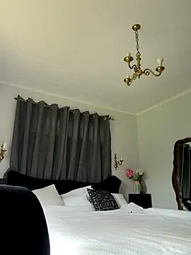 Snapshot of ZoeyJohnson chatting on November 13, 2025, 10:57 pm ZoeyJohnson online show from November 13, 2025, 10:57 pm