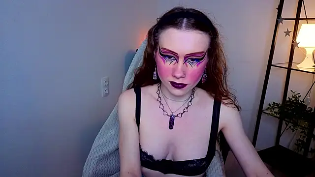 KarenSmitht online show from April 1, 2026, 4:26 pm