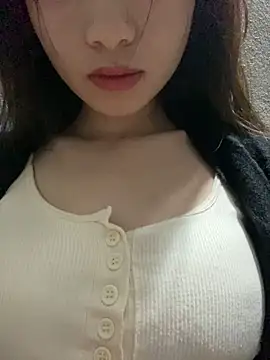 Snapshot of Bella_sexy98 chatting on February 1, 2026, 4:11 am Bella sexy98 online show from February 1, 2026, 4:11 am