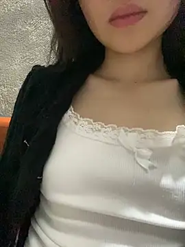 Snapshot of Bella_sexy98 chatting on February 14, 2026, 2:12 am Bella sexy98 online show from February 14, 2026, 2:12 am