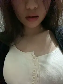 Snapshot of Bella_sexy98 chatting on February 11, 2026, 1:11 pm Bella sexy98 online show from February 11, 2026, 1:11 pm