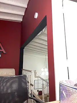 krisstenSantos online show from October 24, 2025, 12:04 pm