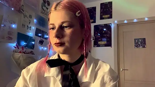 Snapshot of PinkVampire chatting on September 27, 2025, 5:08 pm PinkVampire online show from September 27, 2025, 5:08 pm