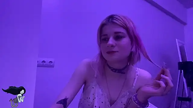 Snapshot of PinkVampire chatting on November 4, 2025, 7:50 pm PinkVampire online show from November 4, 2025, 7:50 pm