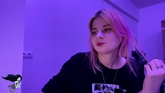 Snapshot of PinkVampire chatting on October 27, 2025, 9:38 pm PinkVampire online show from October 27, 2025, 9:38 pm