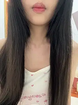 qiqi x online show from June 27, 2026, 3:29 pm