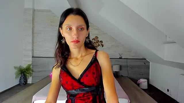 skinnystar  online show from September 23, 2025, 4:19 am