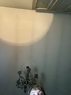 STRIPsegale online show from February 10, 2026, 9:47 pm