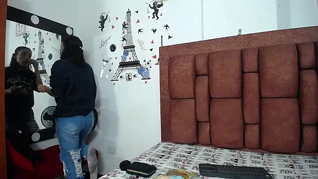 Snapshot of vbleerper chatting on October 4, 2025, 12:07 pm vbleerper online show from October 4, 2025, 12:07 pm