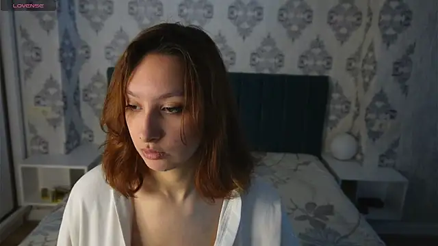 Snapshot of LilyannRosse chatting on February 15, 2026, 7:20 am LilyannRosse online show from February 15, 2026, 7:20 am