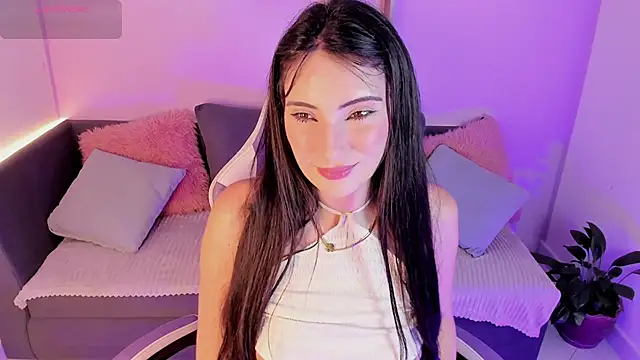 MadissonCooper  online show from November 3, 2025, 5:27 pm