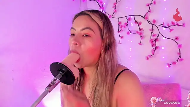 Snapshot of chubbyZoe chatting on October 9, 2025, 2:39 pm chubbyZoe online show from October 9, 2025, 2:39 pm