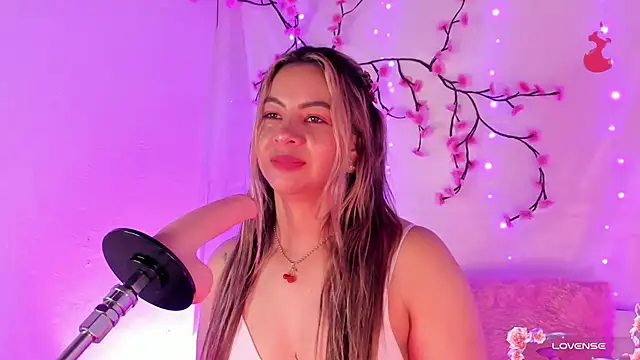 Snapshot of chubbyZoe chatting on October 8, 2025, 12:34 am chubbyZoe online show from October 8, 2025, 12:34 am