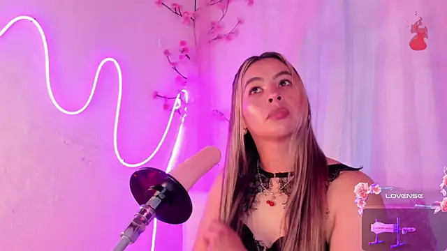 Snapshot of chubbyZoe chatting on October 3, 2025, 12:25 am chubbyZoe online show from October 3, 2025, 12:25 am