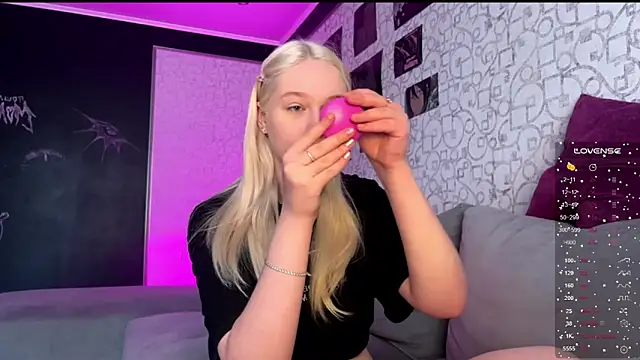 Snapshot of Dory_liss chatting on October 13, 2025, 5:53 am Dory liss online show from October 13, 2025, 5:53 am