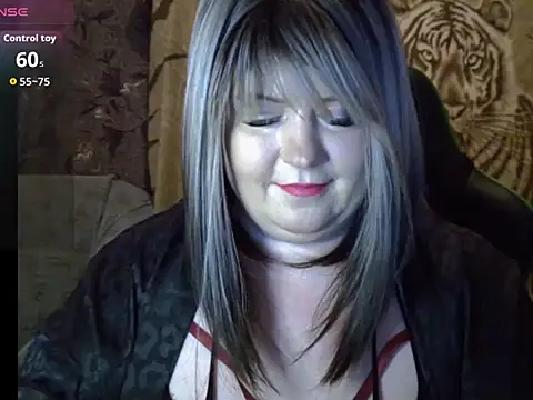 YuliiaSan online show from November 20, 2025, 6:30 pm