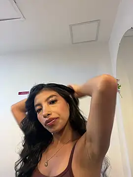Tiffany Low online show from June 27, 2026, 12:22 pm