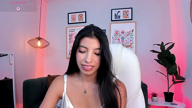 Tiffany Low online show from June 17, 2026, 3:44 pm