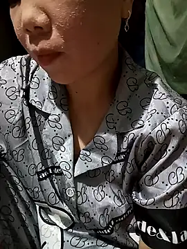 Snapshot of Tary_toot chatting on October 2, 2025, 1:25 pm Tary toot online show from October 2, 2025, 1:25 pm