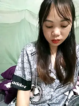 Snapshot of Tary_toot chatting on October 21, 2025, 9:14 pm Tary toot online show from October 21, 2025, 9:14 pm