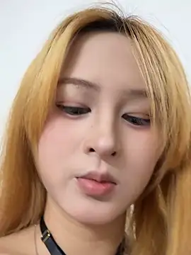 yuki june online show from September 23, 2025, 9:27 am