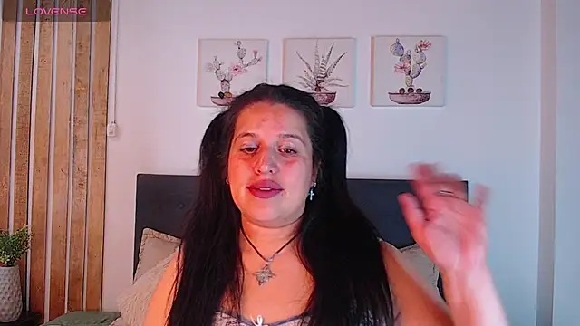 Snapshot of Andrea_secret_ chatting on October 9, 2025, 2:17 pm Andrea secret online show from October 9, 2025, 2:17 pm