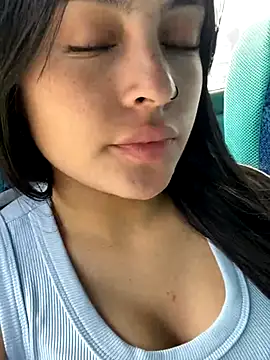 Snapshot of Karla_1-2 chatting on September 29, 2025, 7:19 pm Karla 1-2 online show from September 29, 2025, 7:19 pm