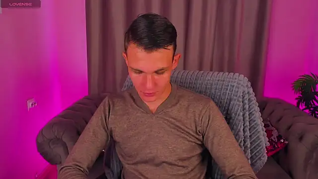 AdamGold01 online show from September 23, 2025, 8:10 am