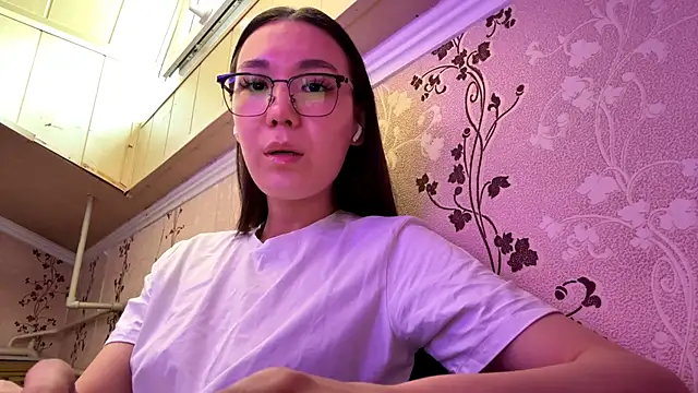 Snapshot of marry_dreams chatting on September 28, 2025, 9:27 am marry dreams online show from September 28, 2025, 9:27 am