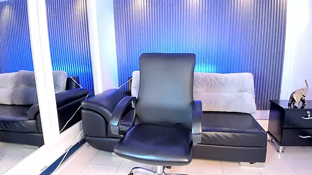 Snapshot of Megancoxx chatting on September 26, 2025, 11:06 am Megancoxx online show from September 26, 2025, 11:06 am