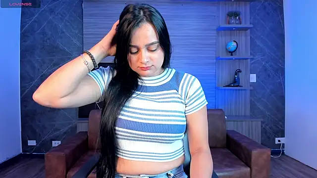 Megancoxx online show from December 1, 2025, 12:28 pm