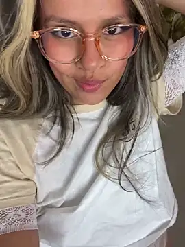 Snapshot of EMILIIA_RICHTER__ chatting on September 25, 2025, 7:53 pm EMILIIA RICHTER online show from September 25, 2025, 7:53 pm