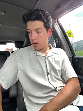 mattebret11 online show from October 20, 2025, 5:02 pm